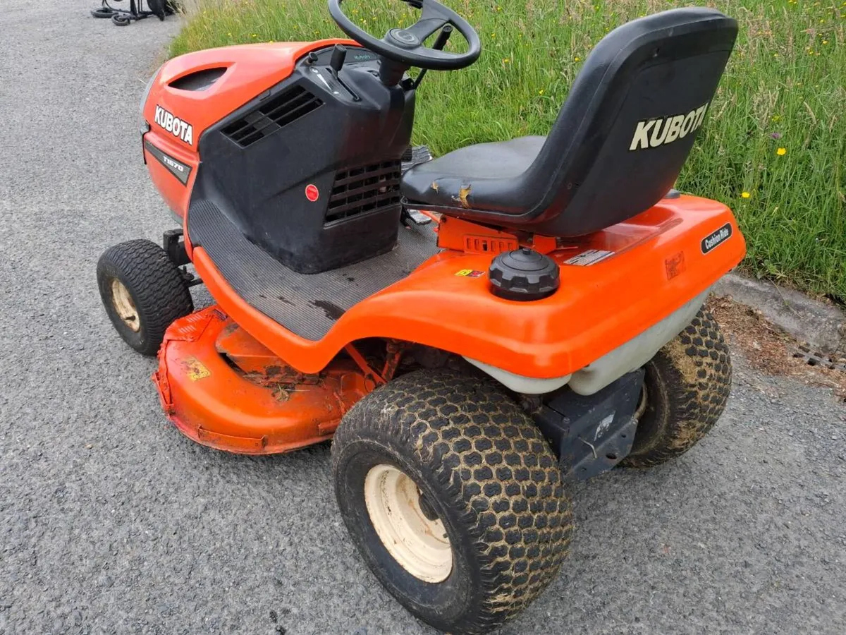 Kubota lawnmower mini tractor - Image 4