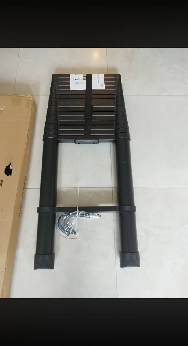 Telescopic ladder - Image 1