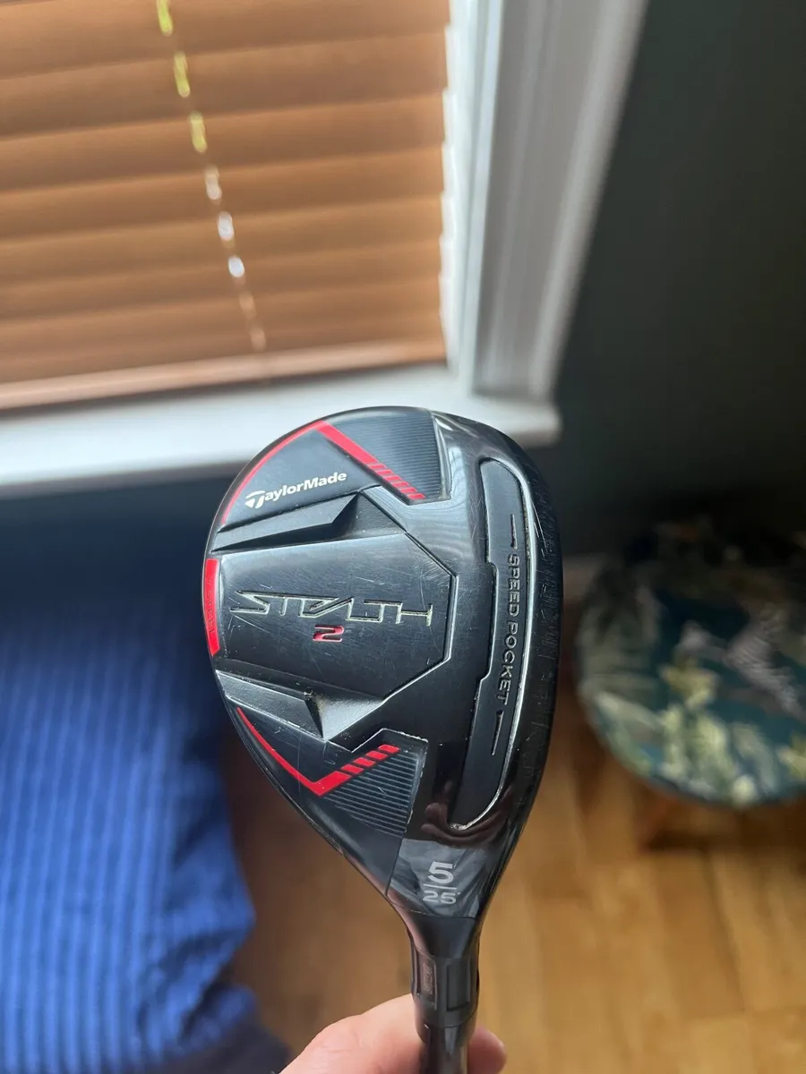 Taylormade Stealth 2 5Hybrid - Image 1