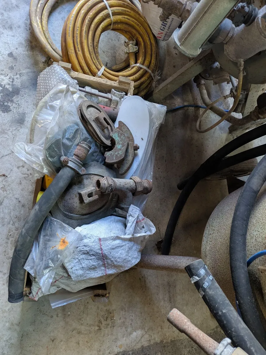 Sand blast pot - Image 2
