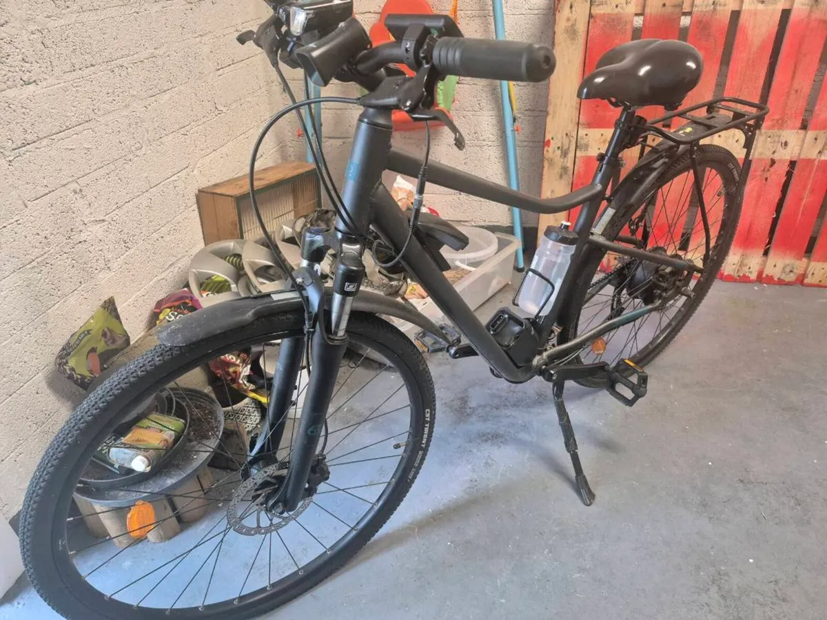 Electric bike very little use like new - Image 3