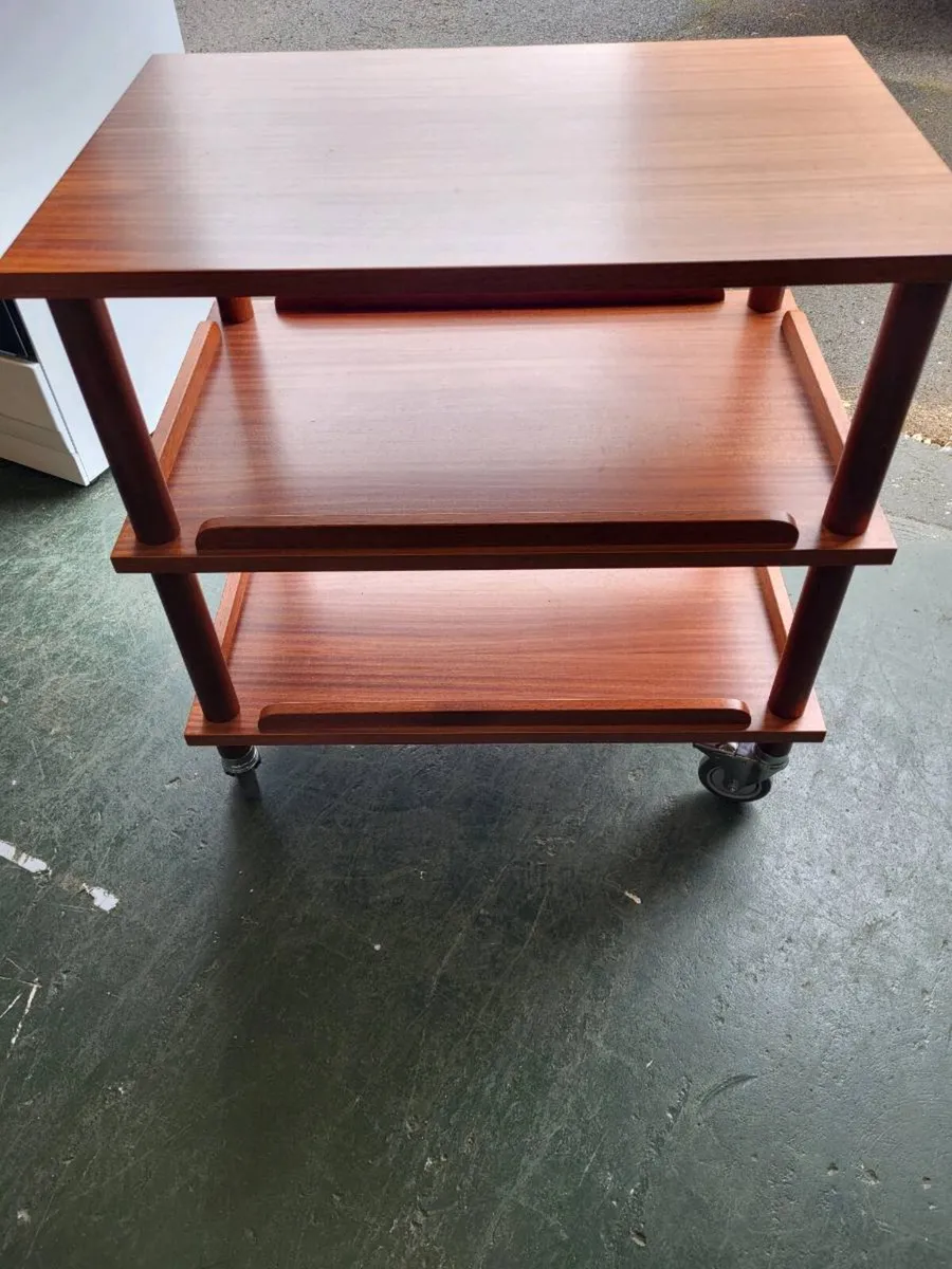 Excellent 3 shelf trolley - Image 1