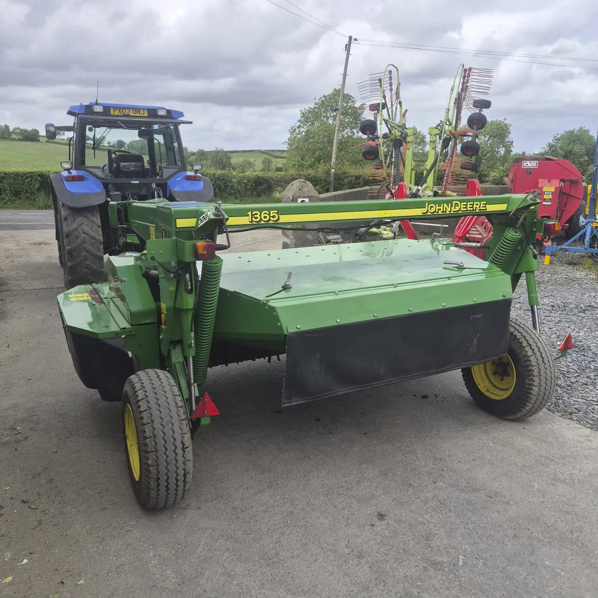 John Deere 1365 Mower - Image 3