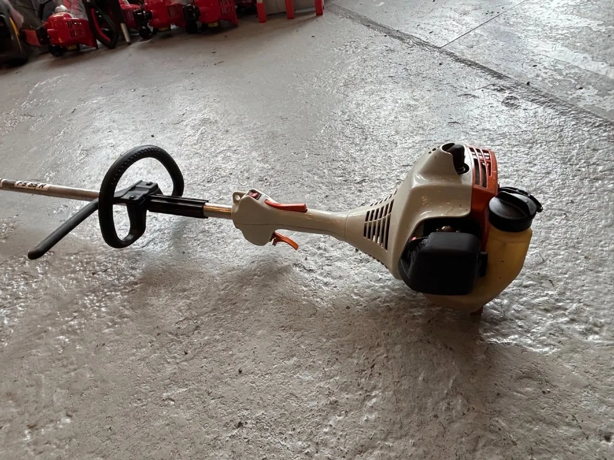STIHL FS 55 R PETROL STRIMMER - FOR SALE - Image 2