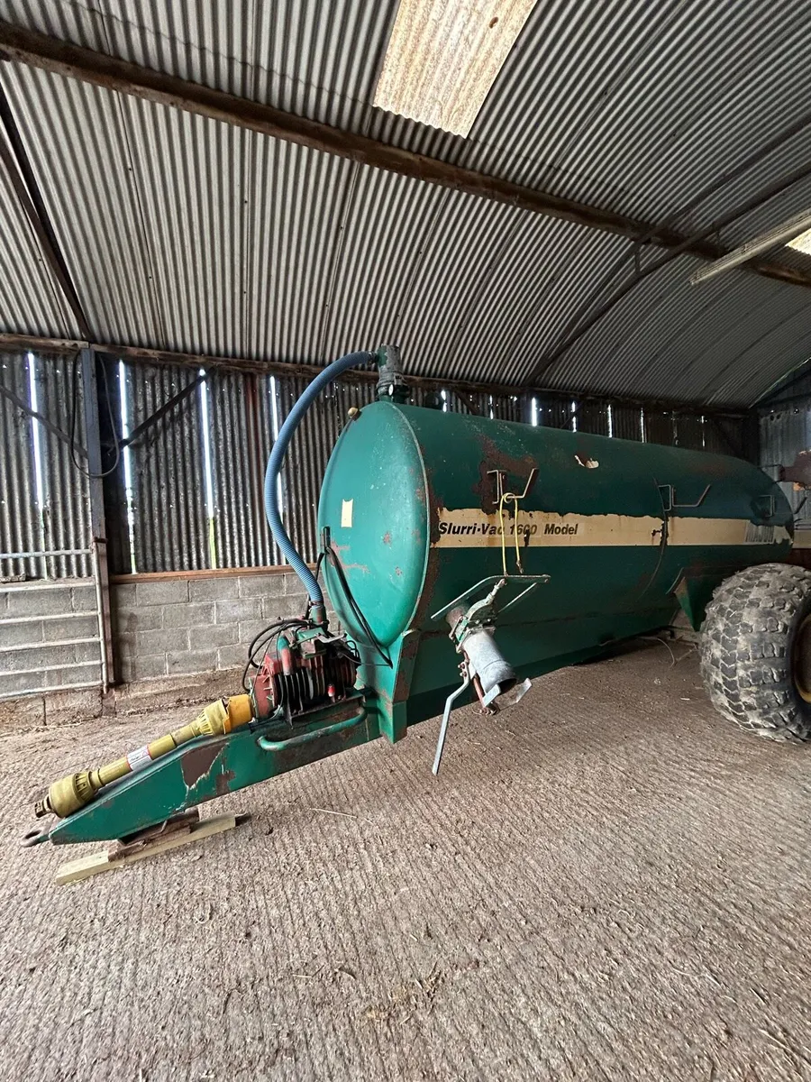 Major  tank - Image 1
