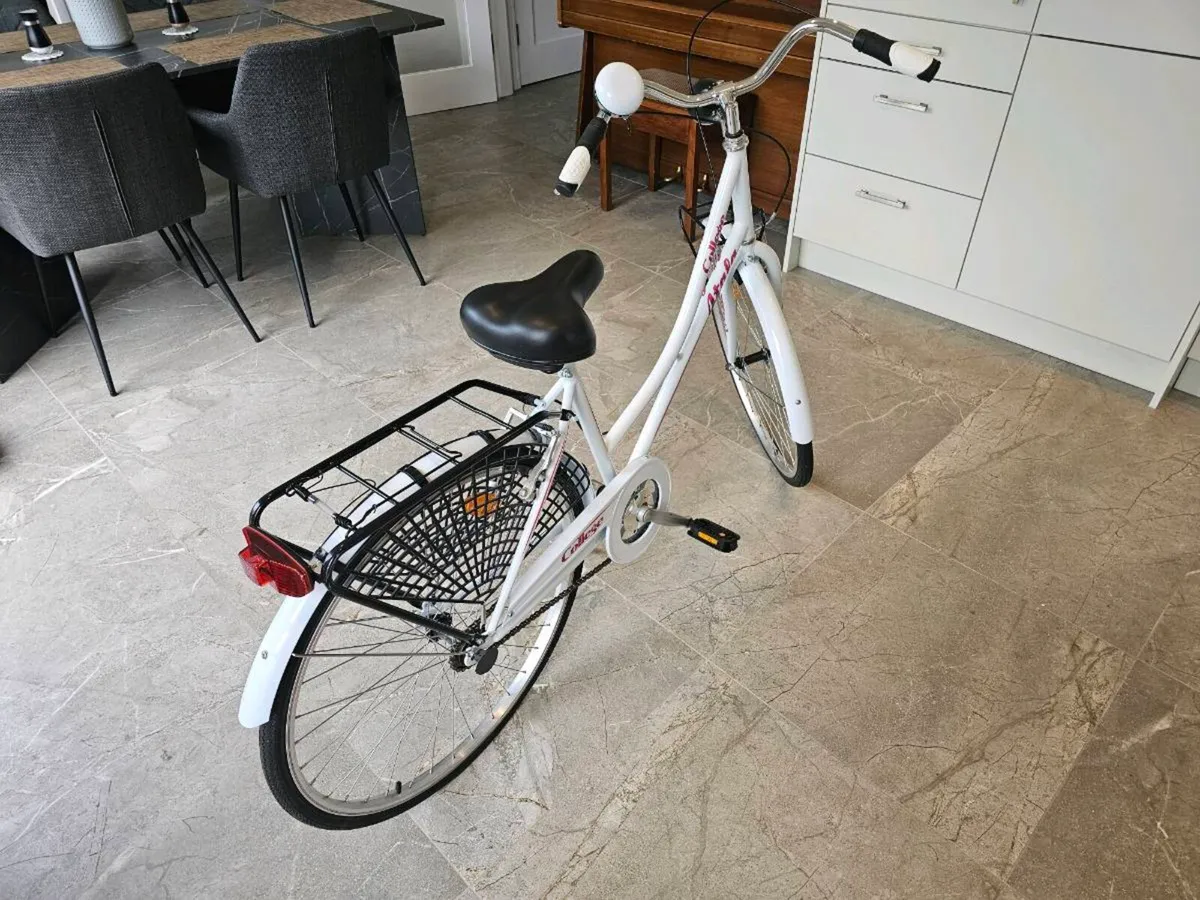 Ladies City Bike – Excellent Condition - Image 2