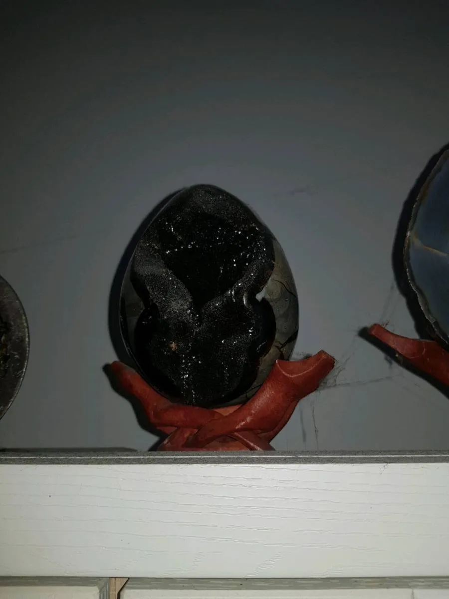 Crystals/minerals (large bulk over 200 crystals) - Image 4