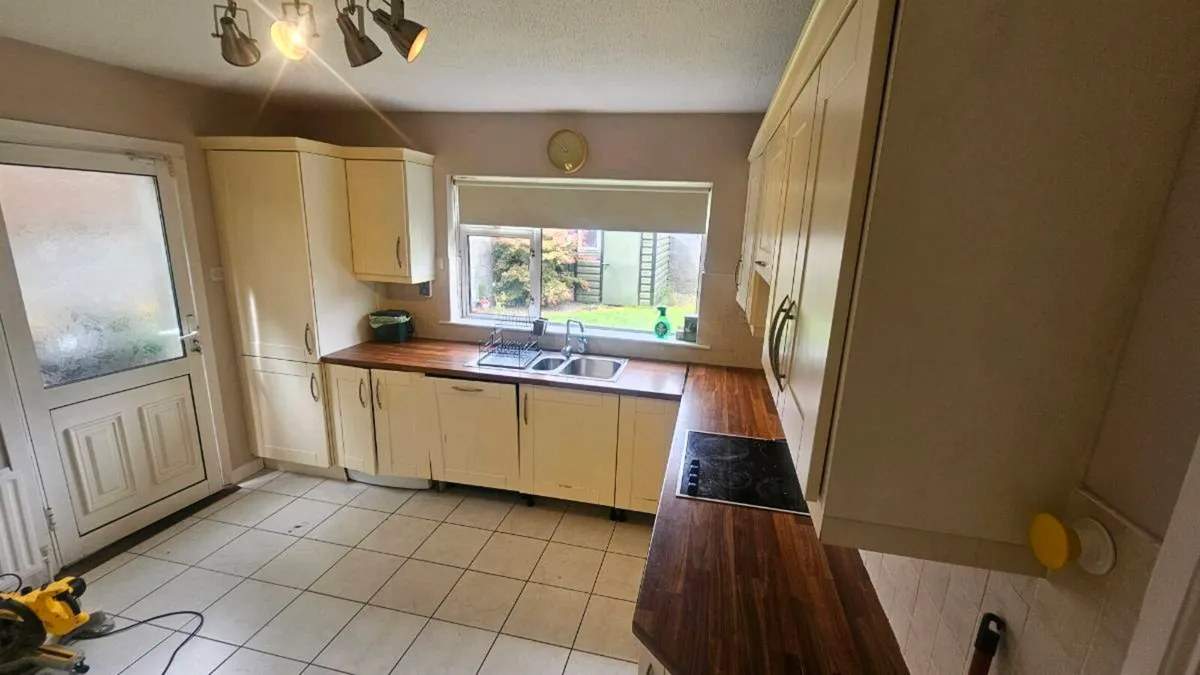 Kitchen - Image 2