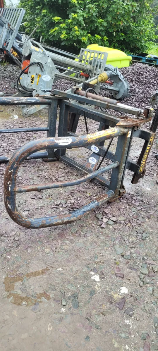 Fleming Bale Handler - Image 2