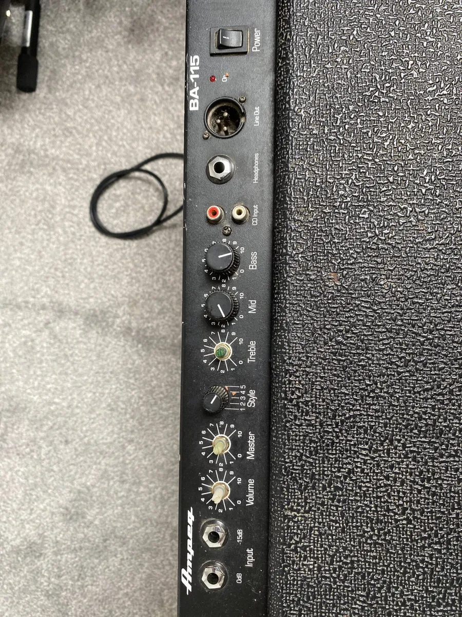 Ampeg bass amp - Image 2