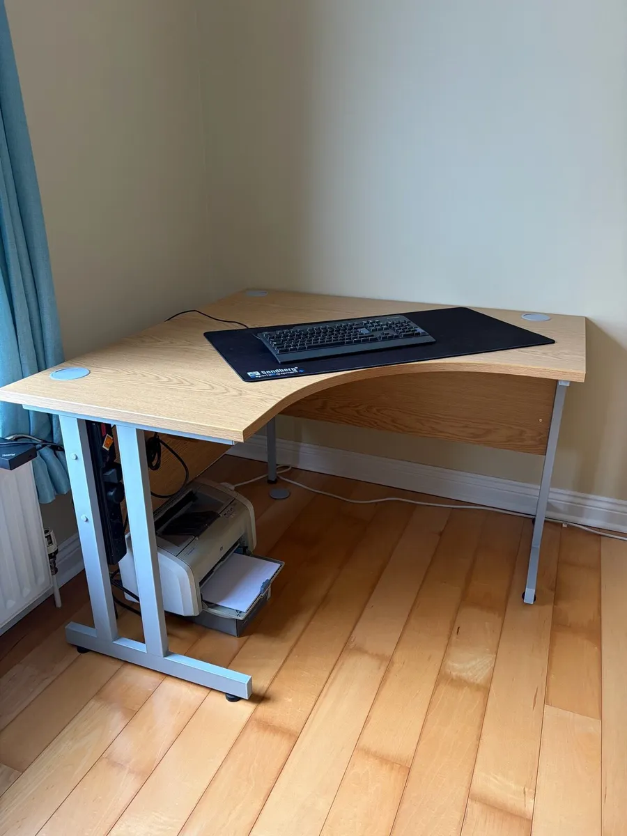 Radial Office Desk and Chair - Image 1
