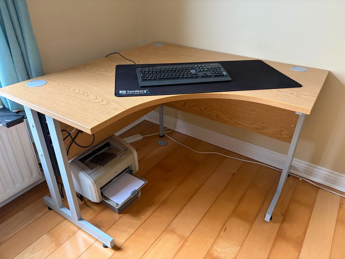 Radial Office Desk and Chair - Image 2