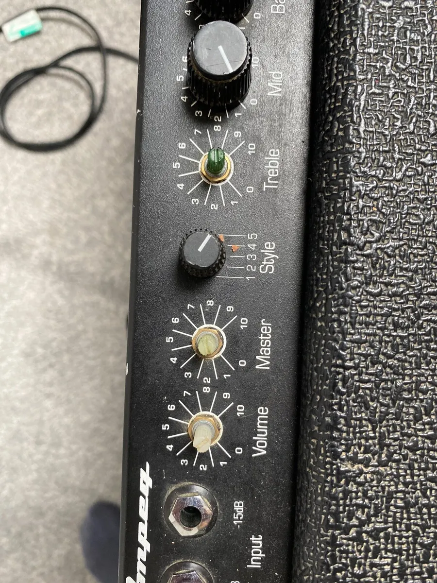 Ampeg bass amp - Image 4