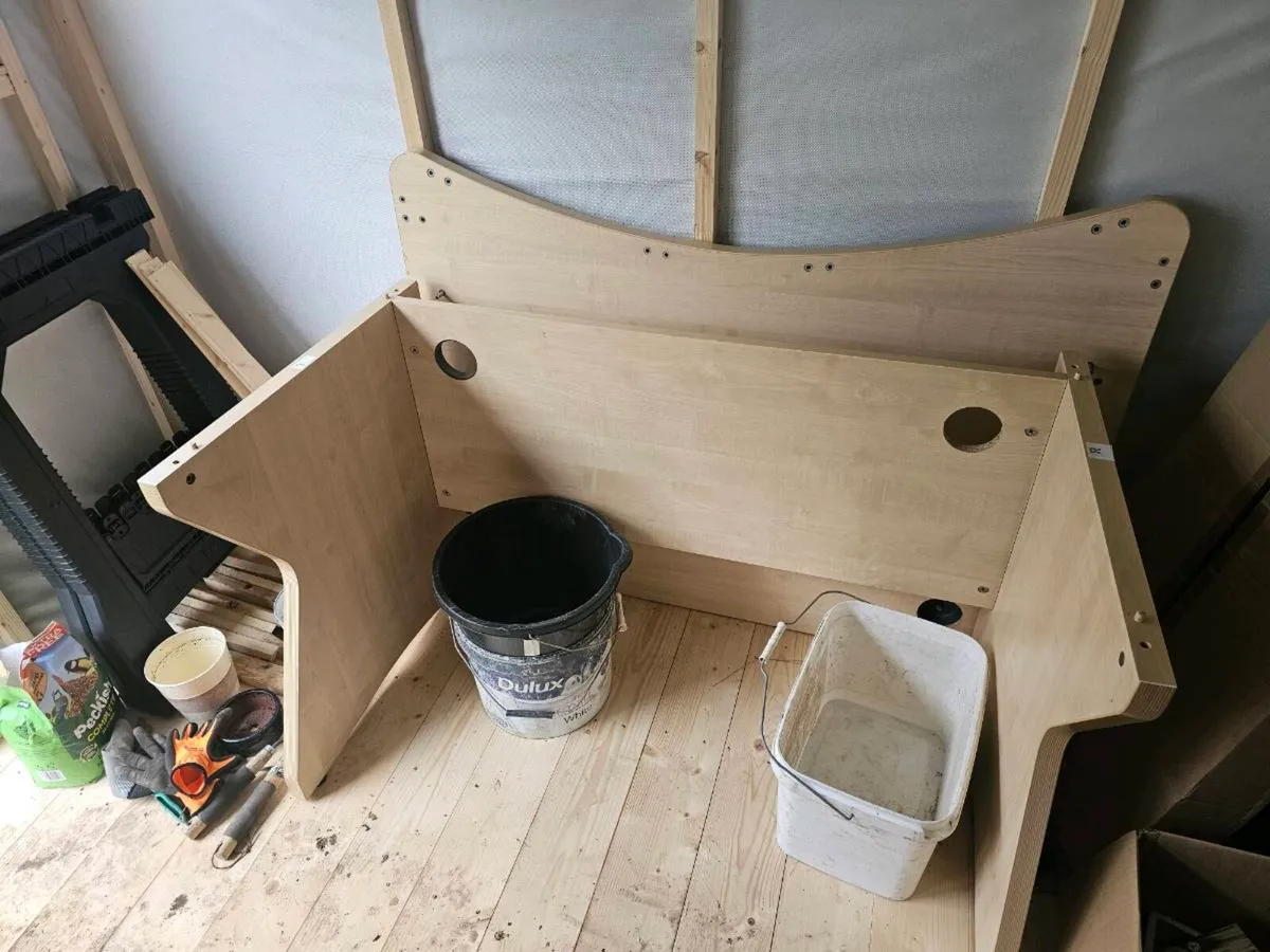 Large Corner/Office Desk – Excellent Condition - Image 2