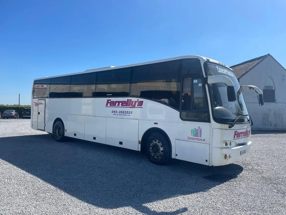 Volvo B10M 2001 - Image 2