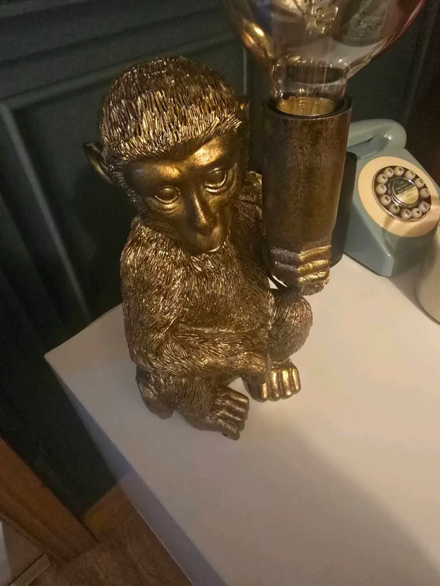 New gold monkey table lamp - Image 2