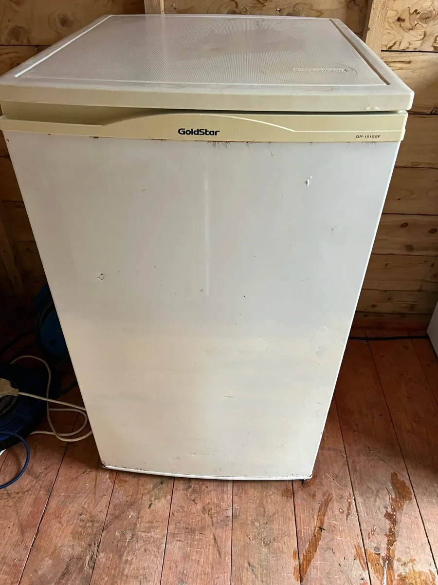 Small fridge freezer - Image 1