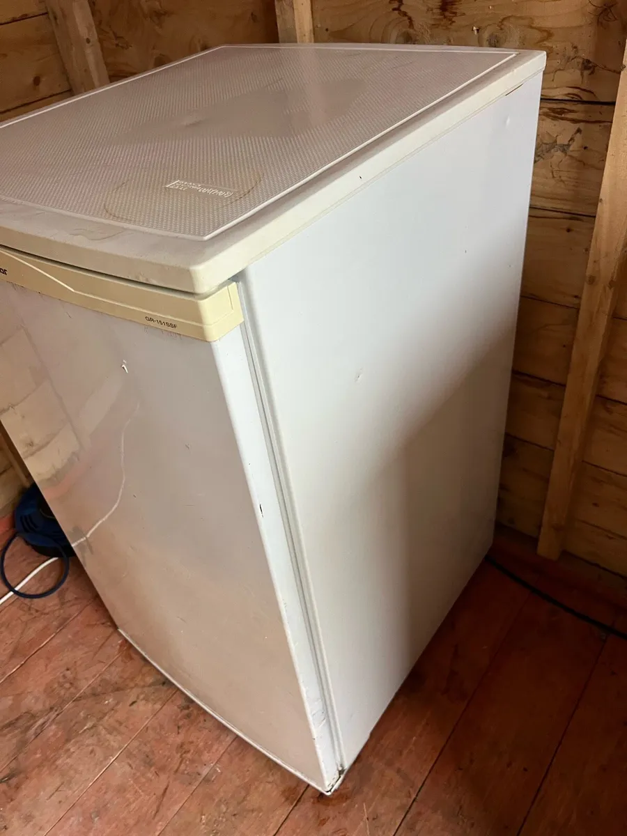 Small fridge freezer - Image 2