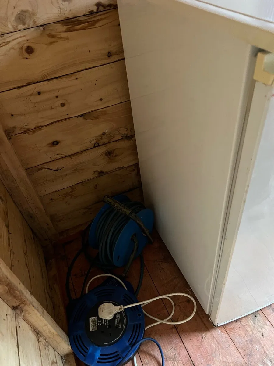 Small fridge freezer - Image 3