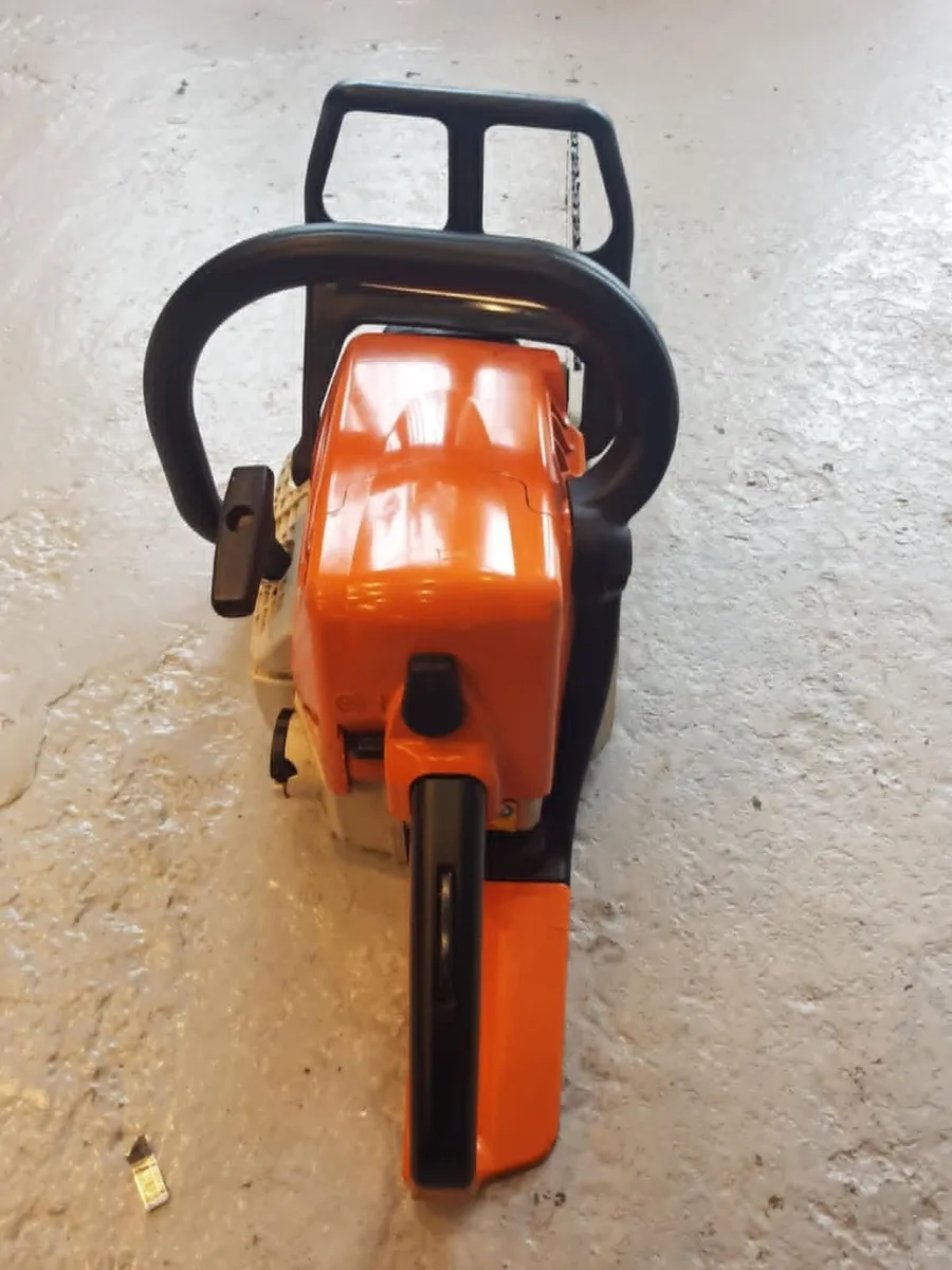 STIHL MS 230 PETROL CHAINSAW - FOR SALE - Image 2