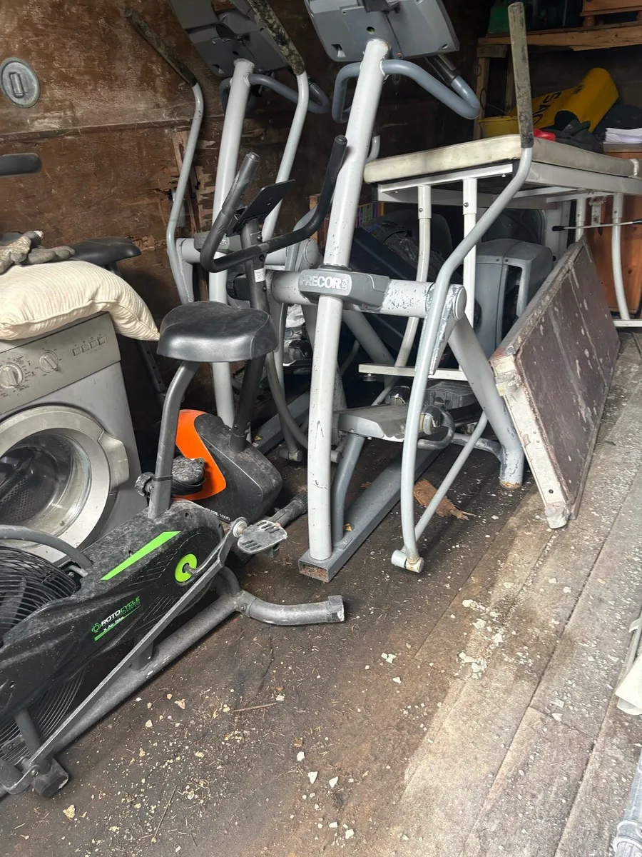 Mountain climbers & exercise bikes - Image 1