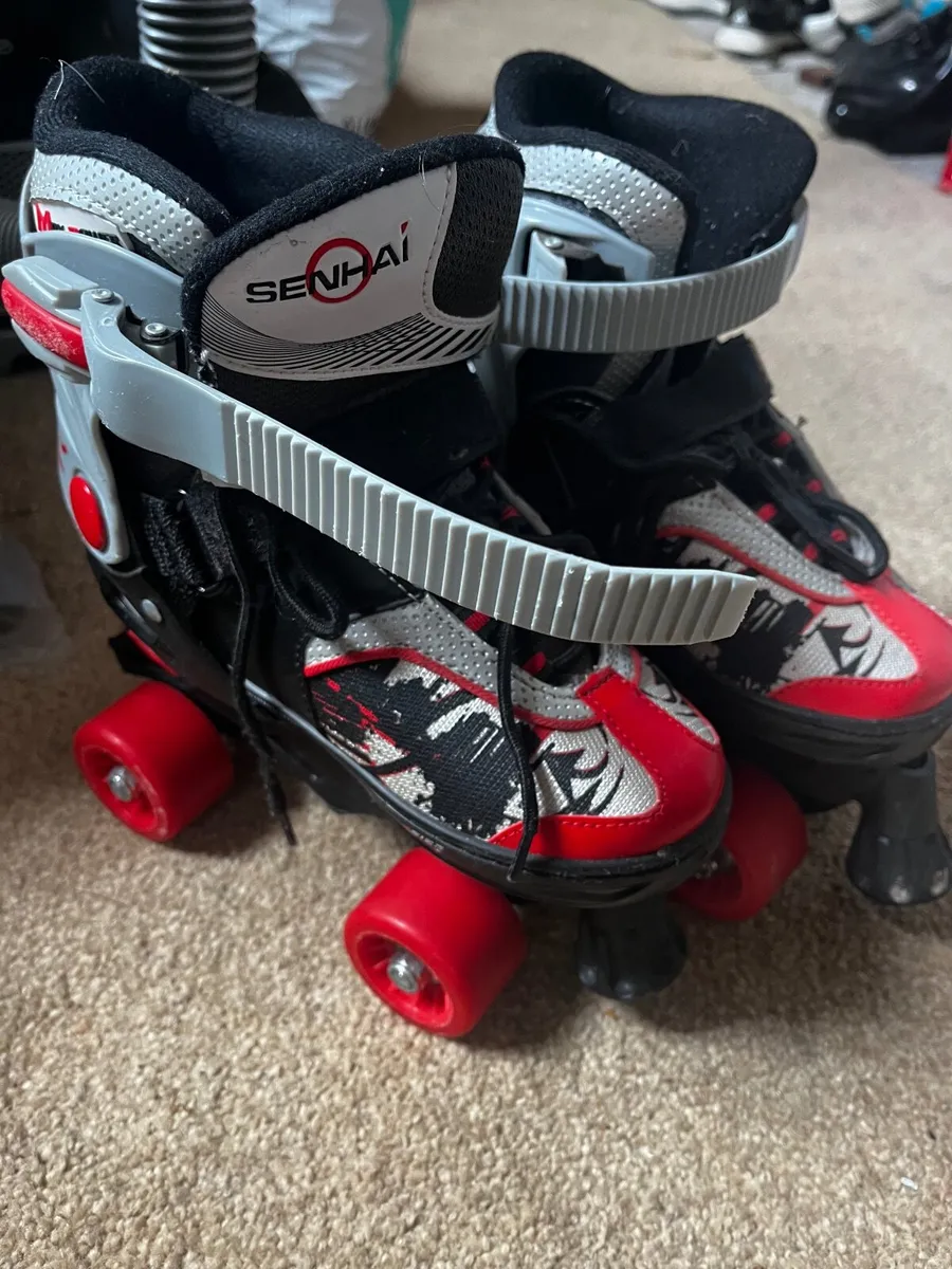 Children Roller Skates - Image 1