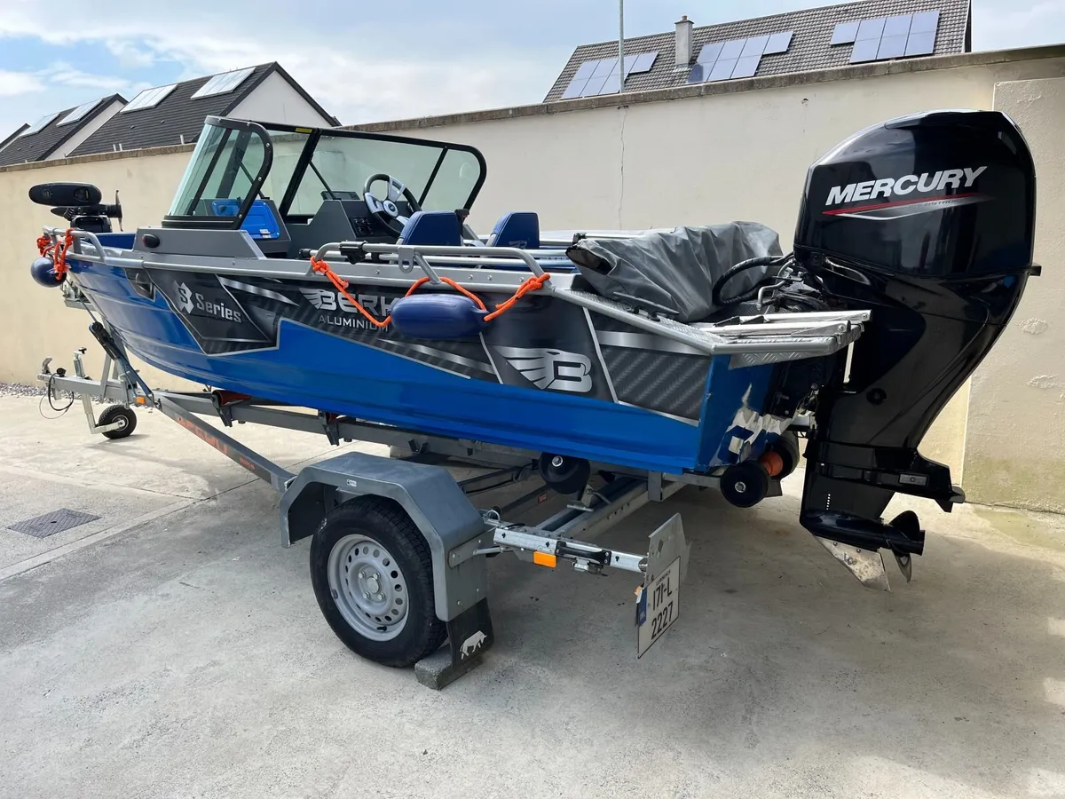 Aluminium Boat Berkut S-TwinConsole - Image 1