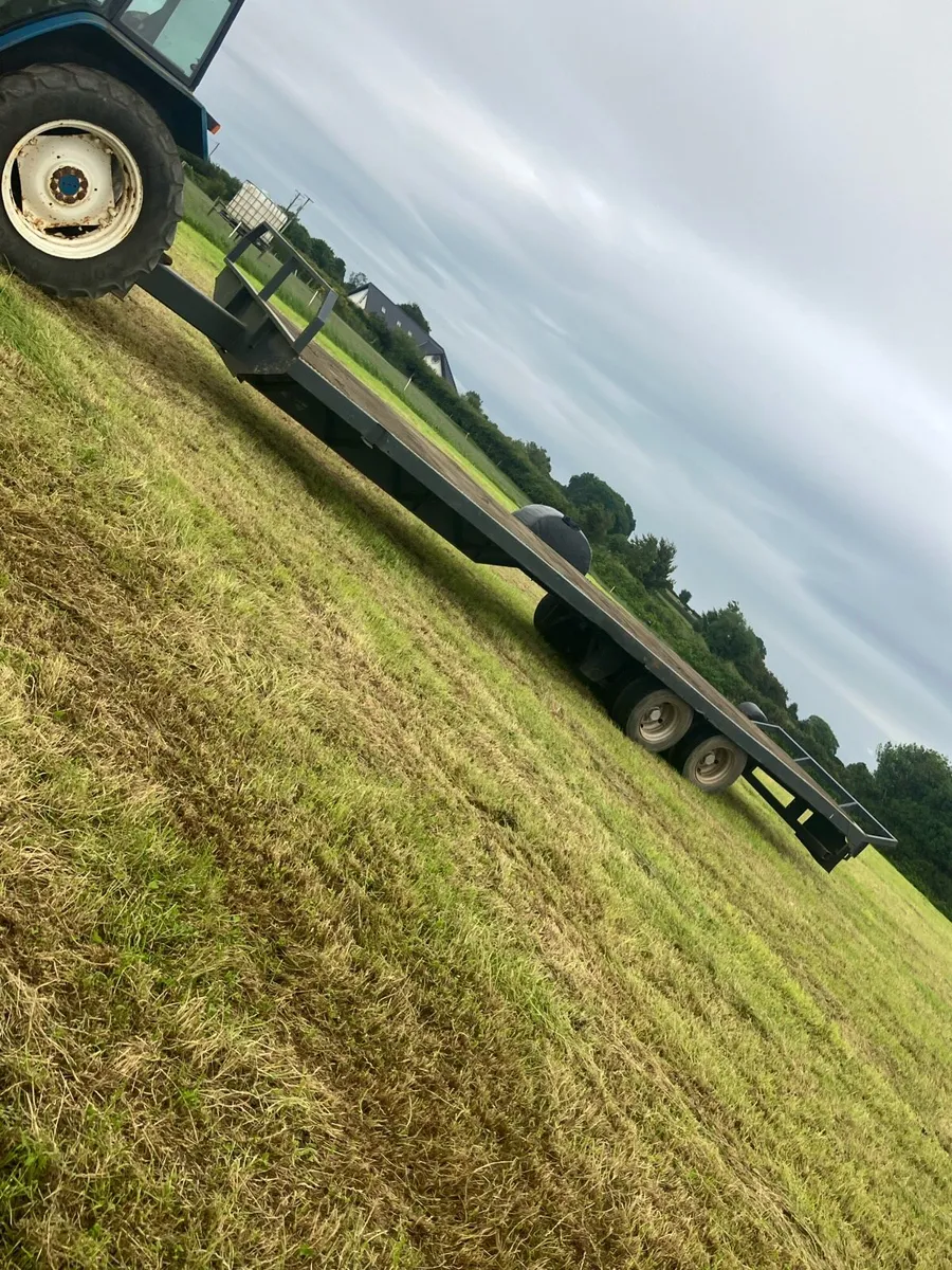 Bale trailer - Image 2