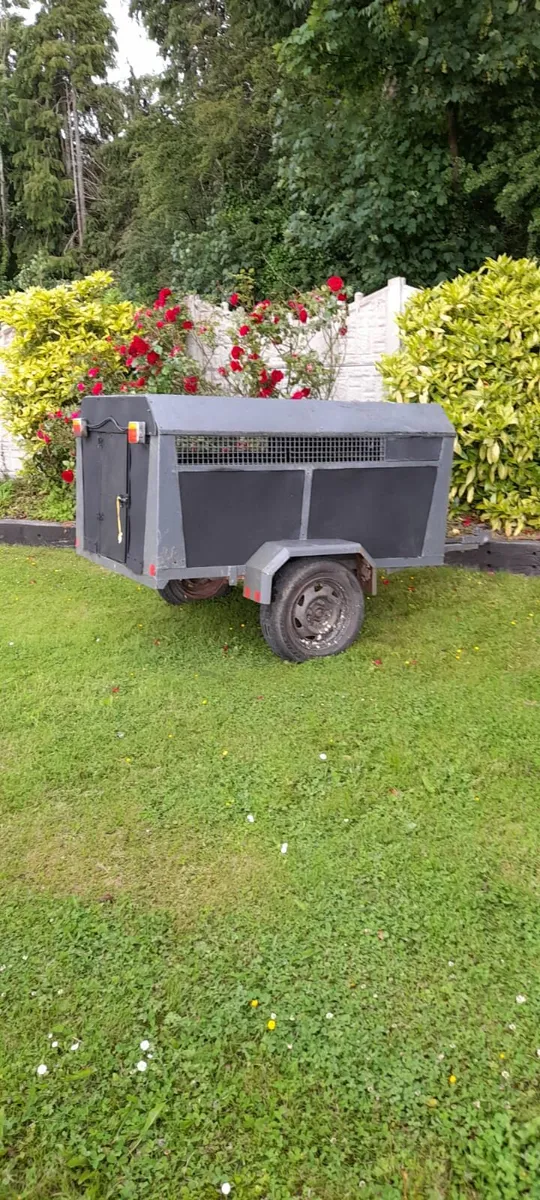 Dogbox - Image 1