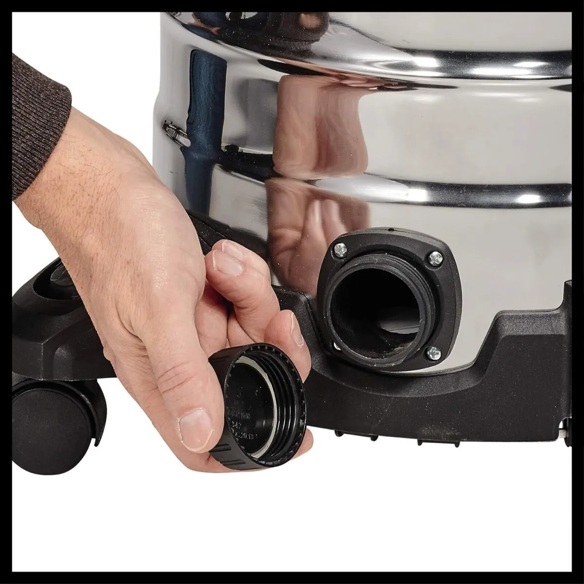30 L Industrial Vacuum For Heavy Duty Cleaning - Image 3