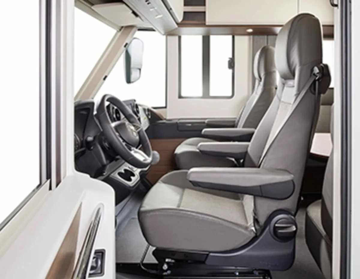 CARTHAGO CHIC C-LINE I 5.0 QB L MB SPRINTER - Image 3
