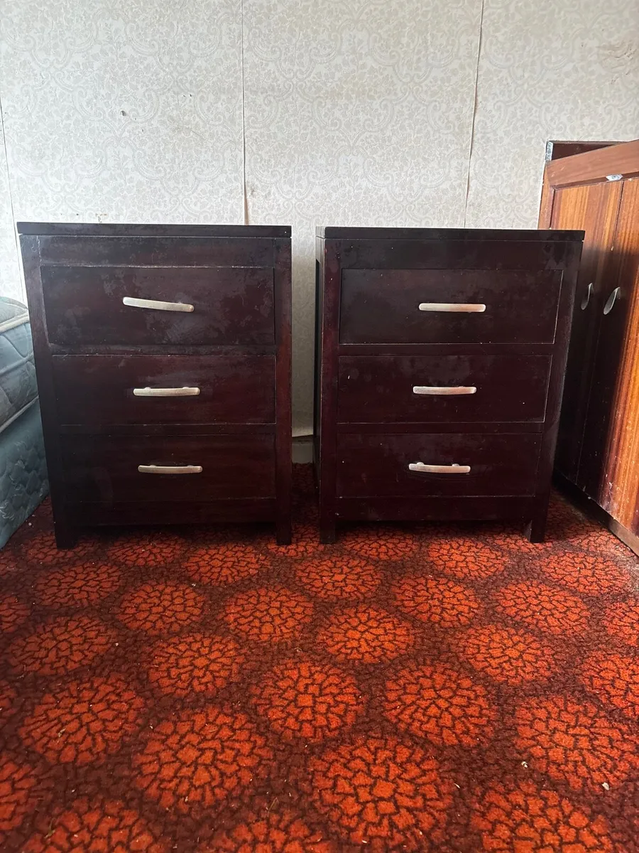 Bedroom furniture - Image 2