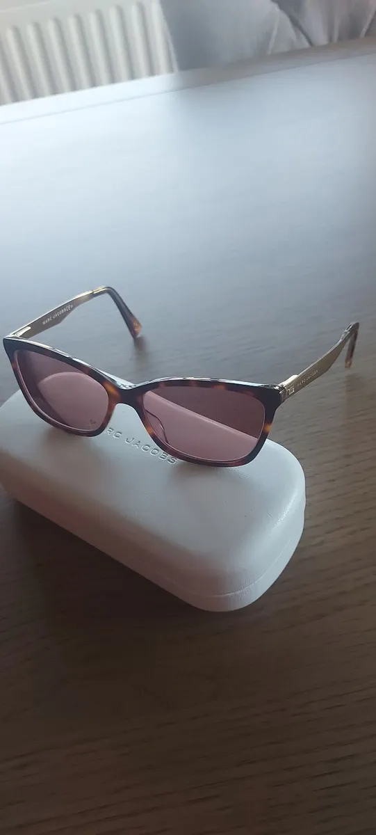 MARC JACOBS SUNGLASSES - Image 3