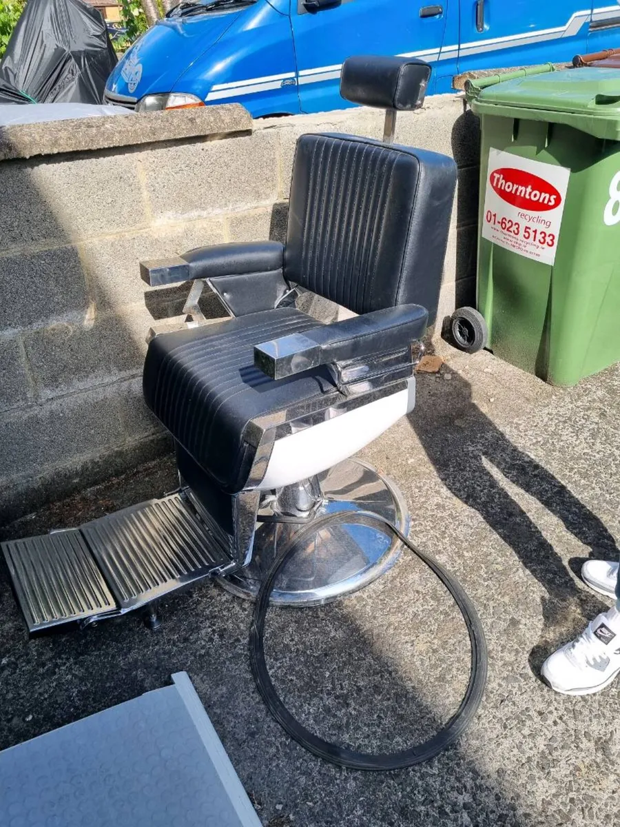 Barber chair - Image 3