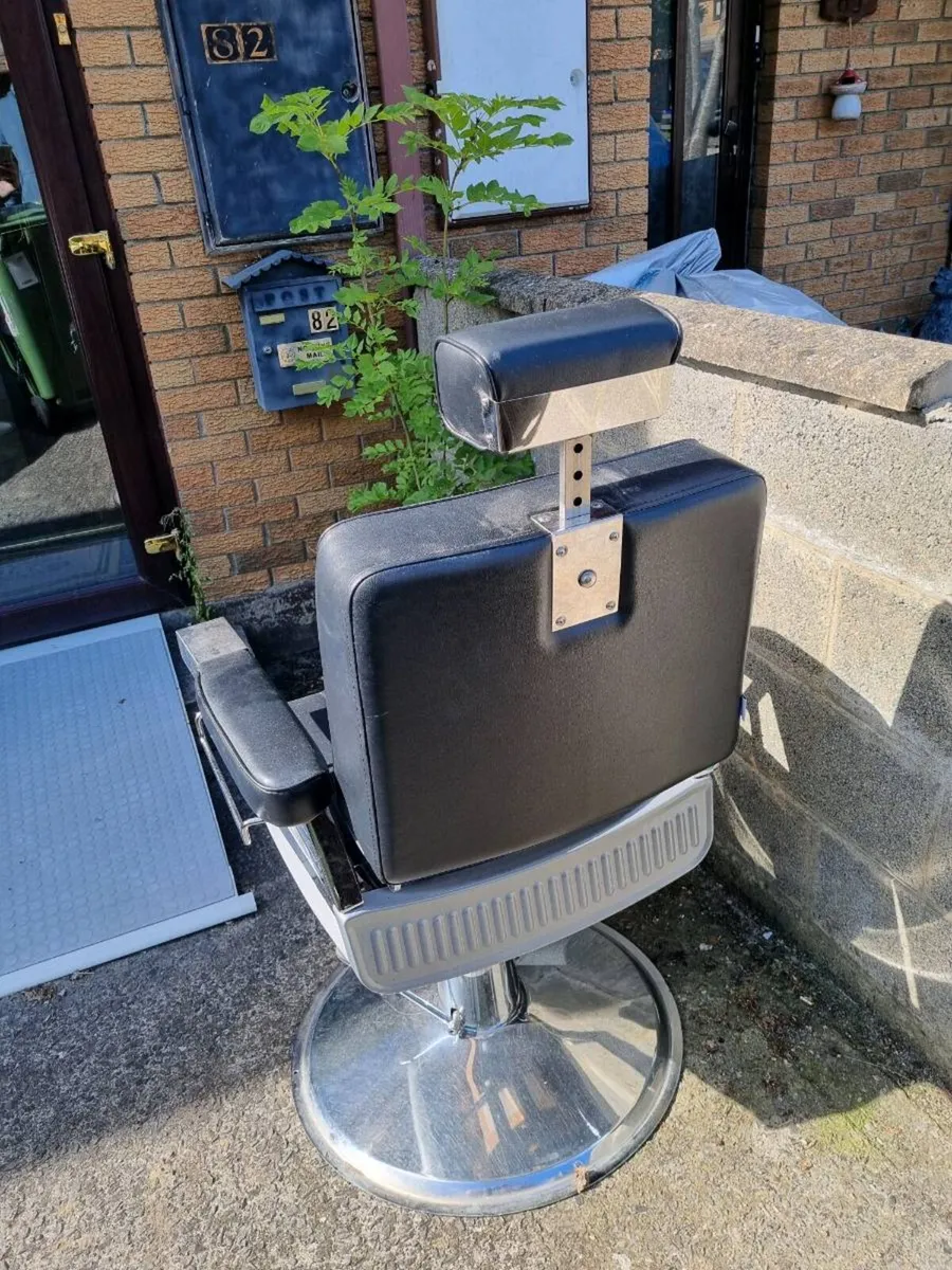 Barber chair - Image 4