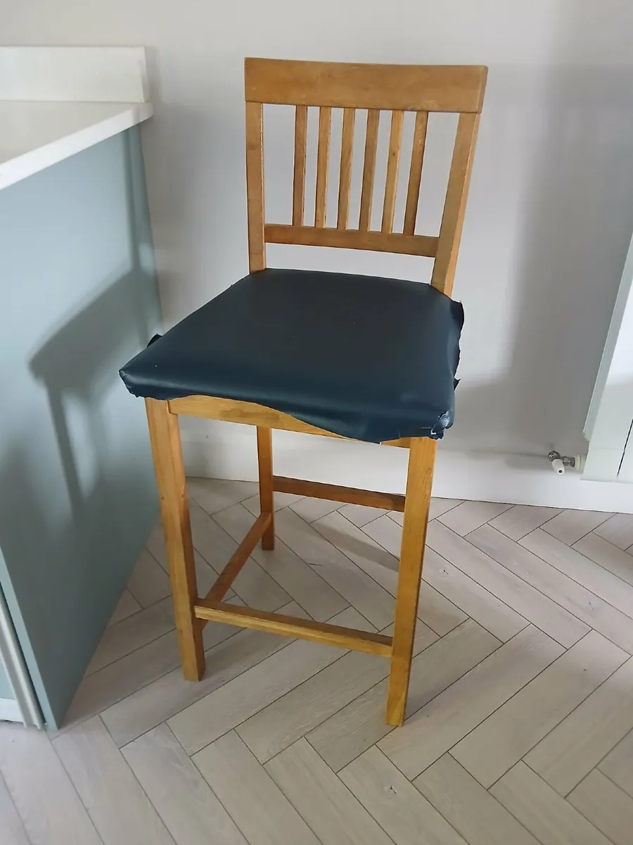 Chair, mirror, table, small thinks - Image 1