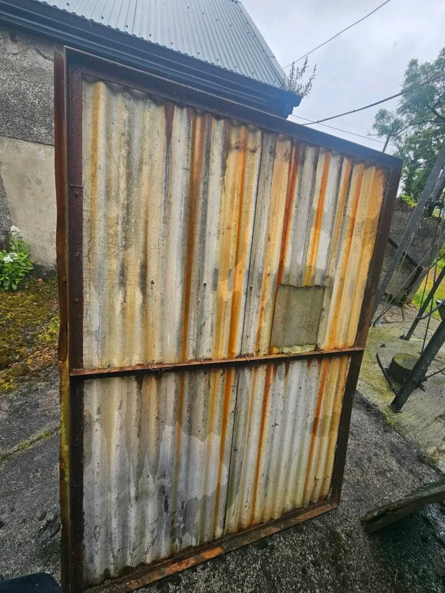 Corrugated doors and tracks for sale - Image 3