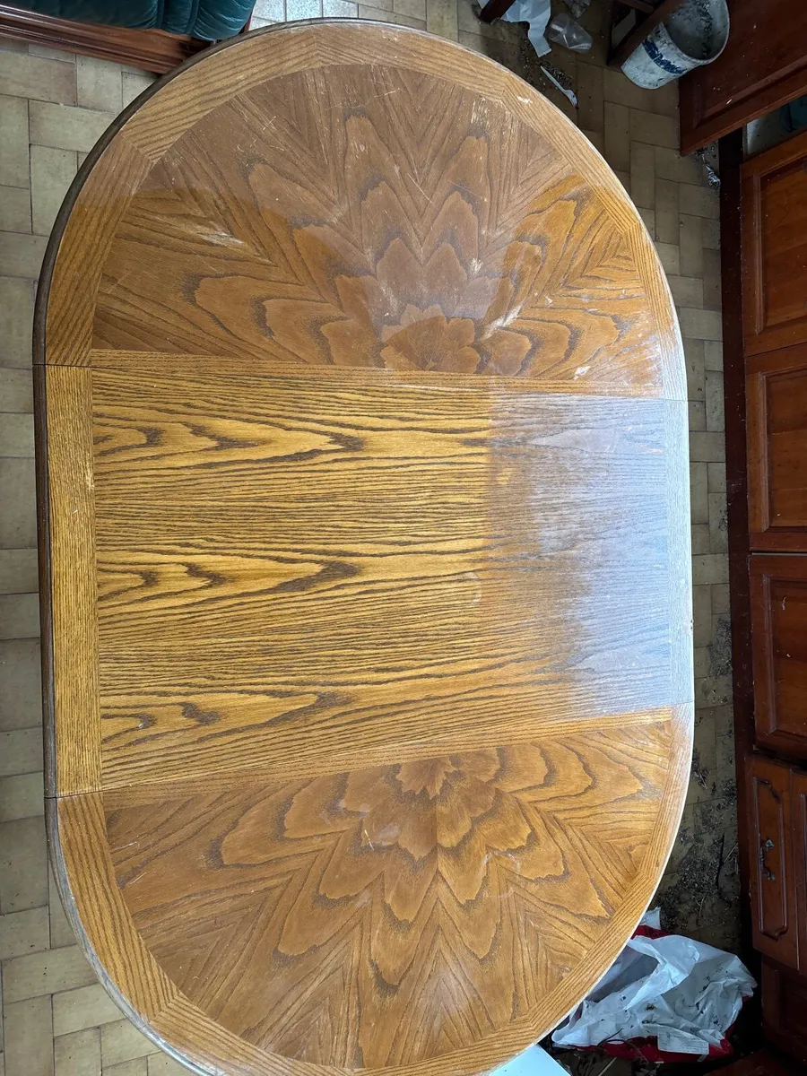Dining table - Image 2