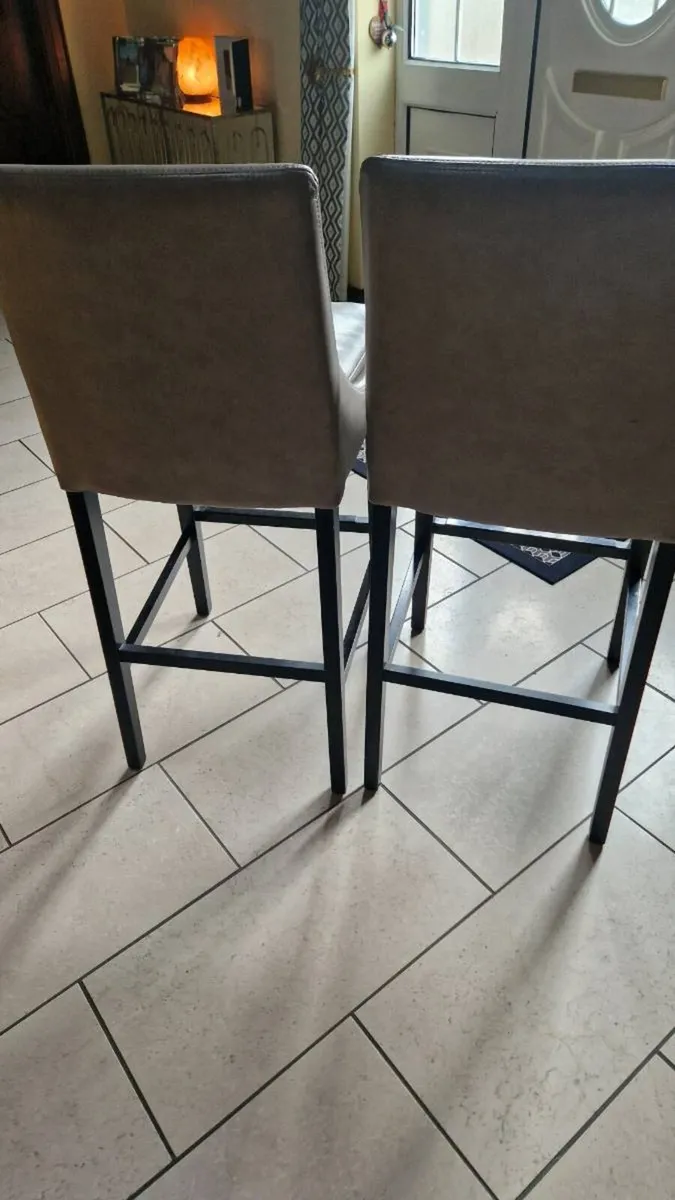 Bar stools - Image 2