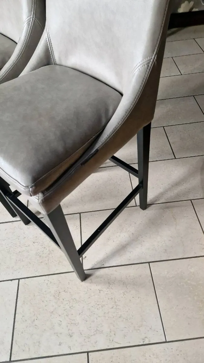 Bar stools - Image 4