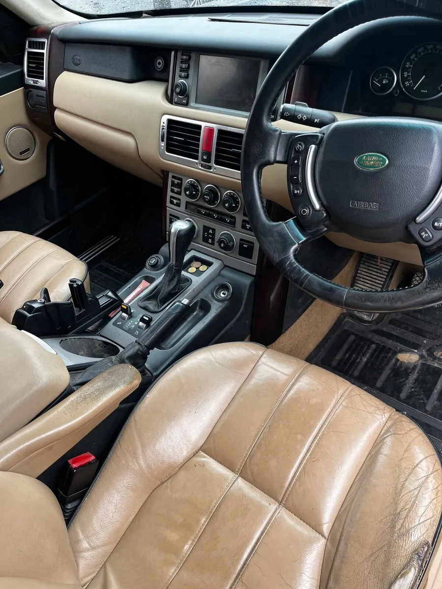 Range Rover (crewcab) - Image 3