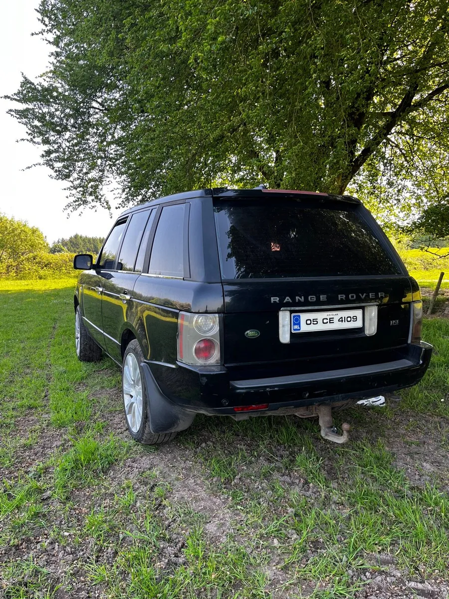 Range Rover (crewcab) - Image 4