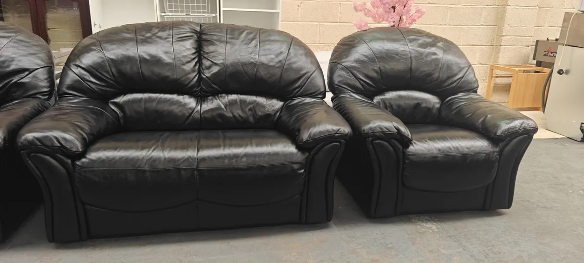3+2+1 Black Leather Suite - Image 3