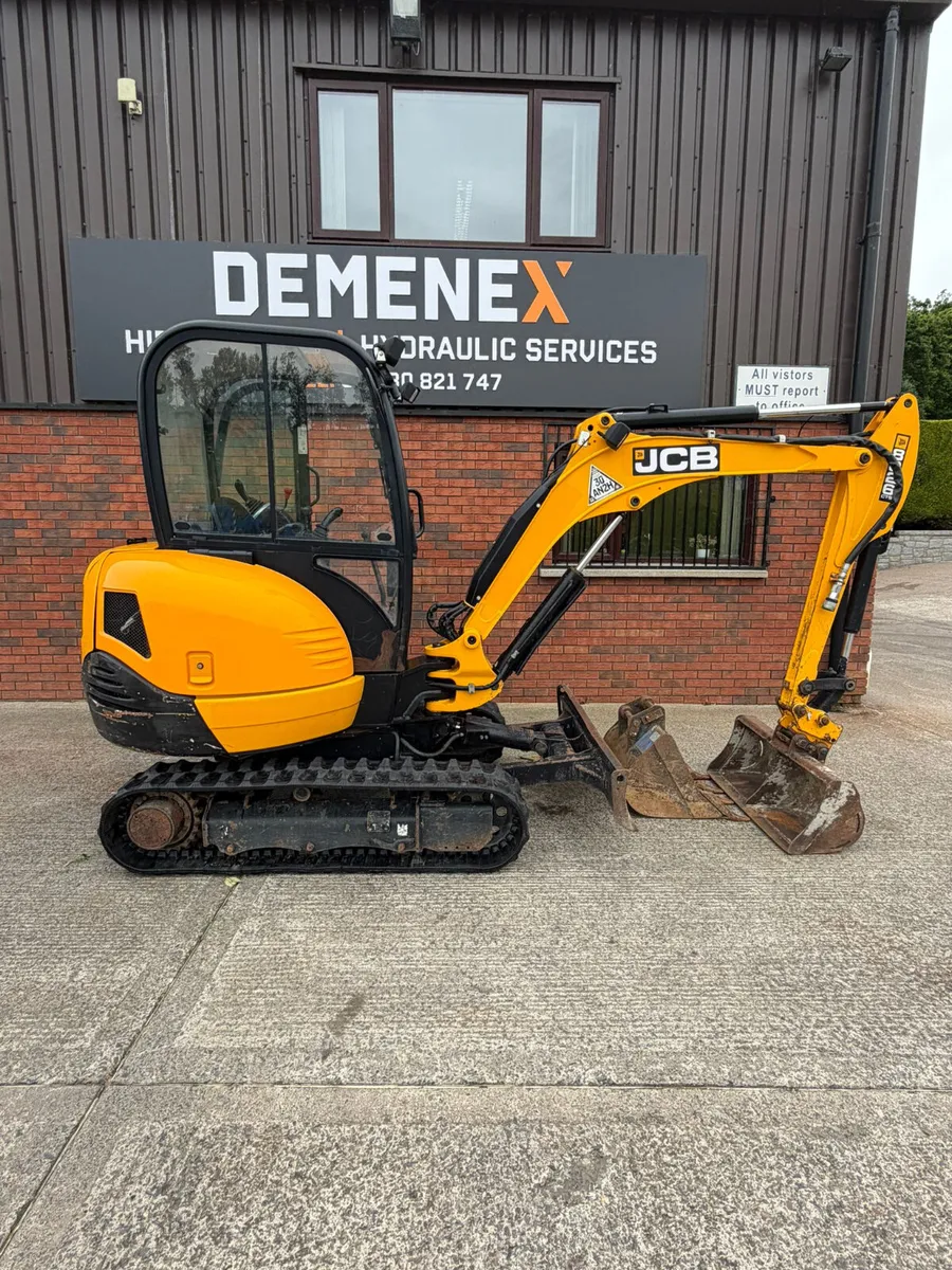 JCB 8026 CTS  (NEW TRACKS) - 2015- 1400 Hours - Image 2