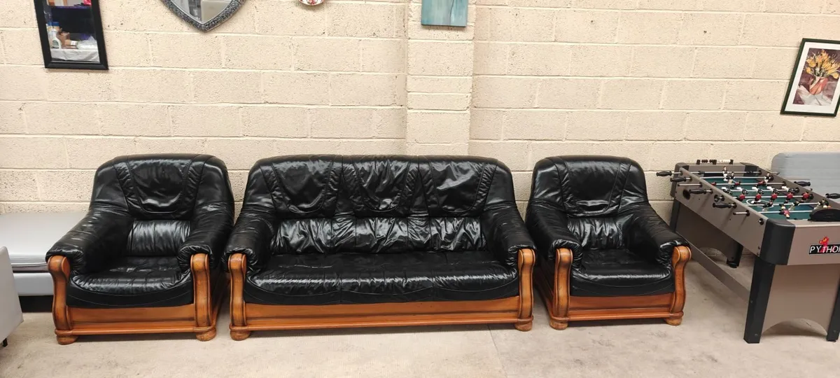 Second Hand Shop - Image 4