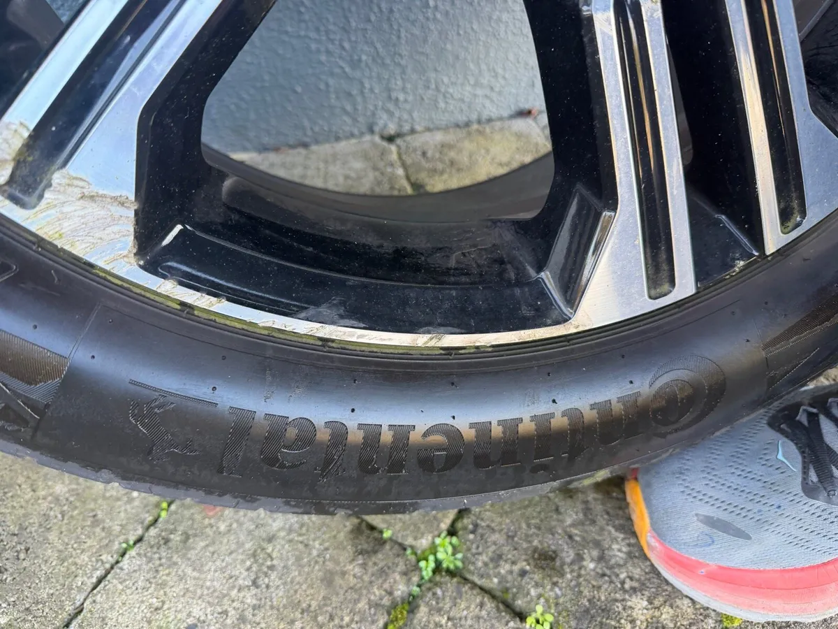 Genuine Volvo alloy - Image 3