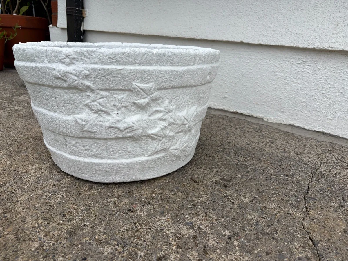 concrete white flower outdoor pot - Image 3