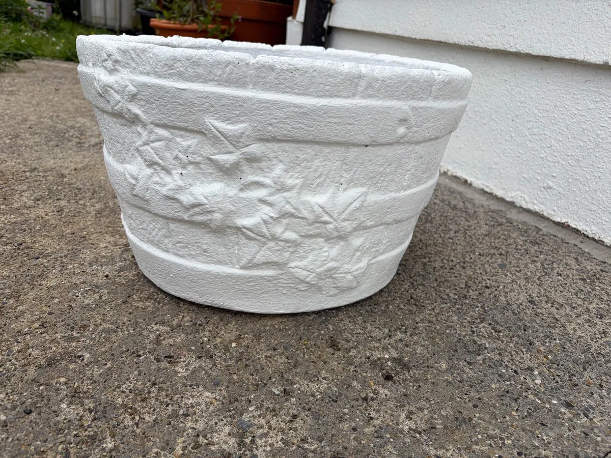concrete white flower outdoor pot - Image 4