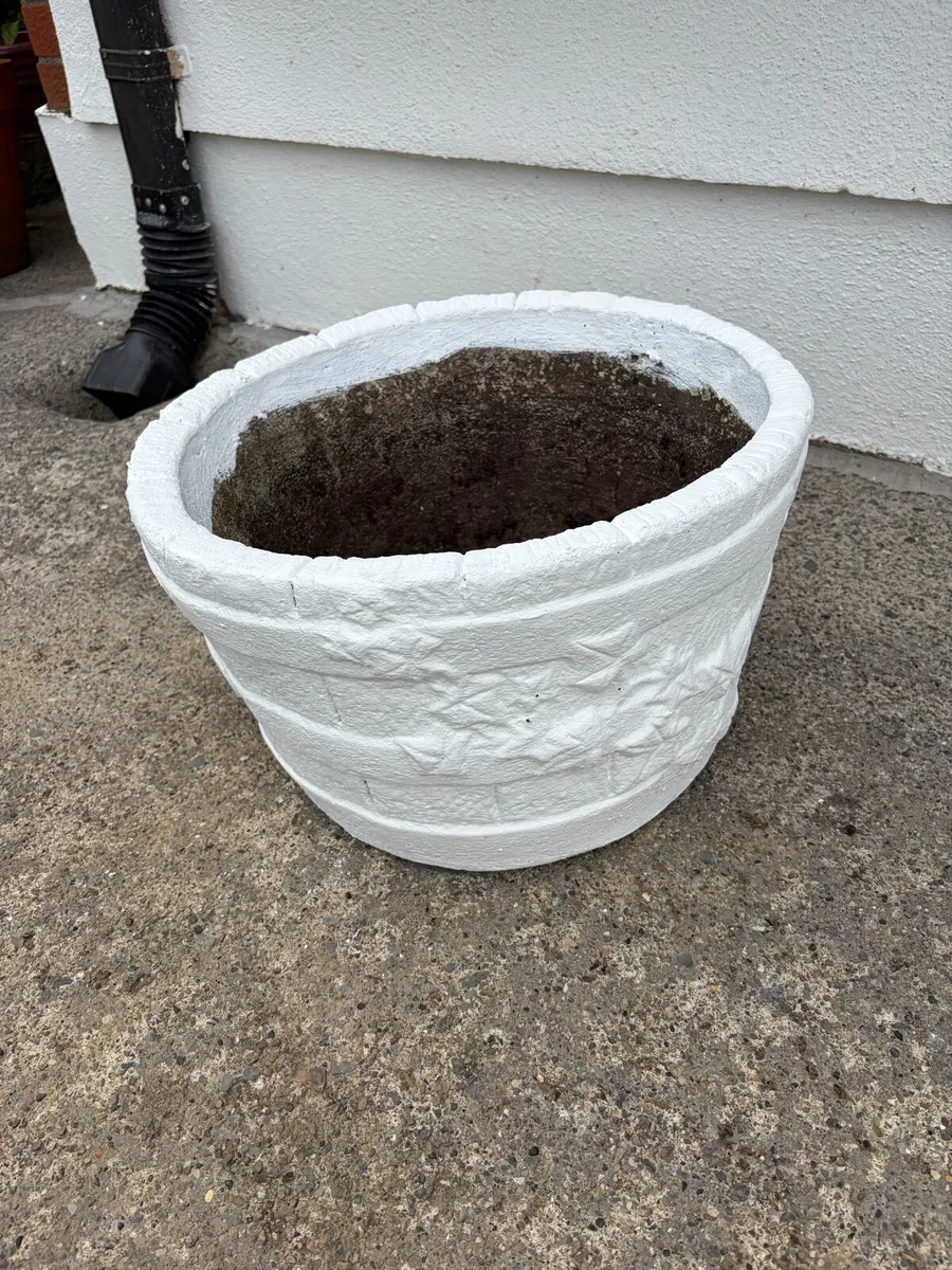concrete white flower outdoor pot - Image 2