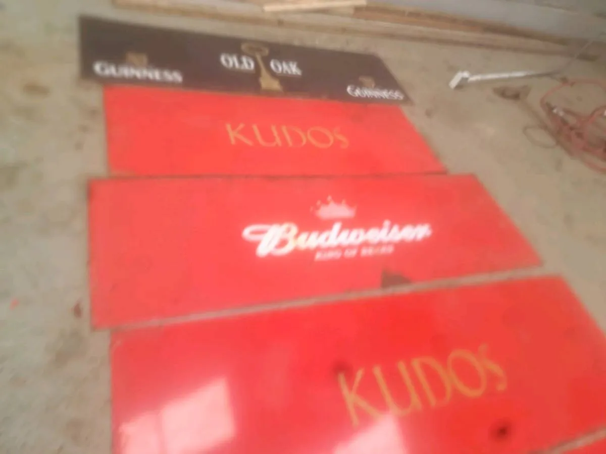 Signs - Image 3